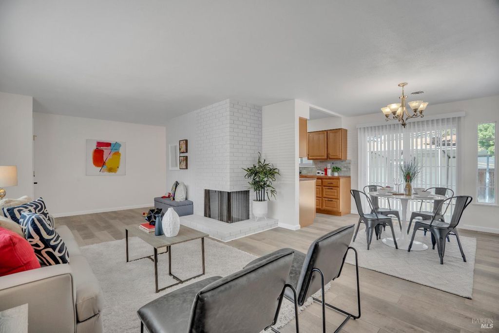 1268 Sereno Dr, Vallejo, CA 94589