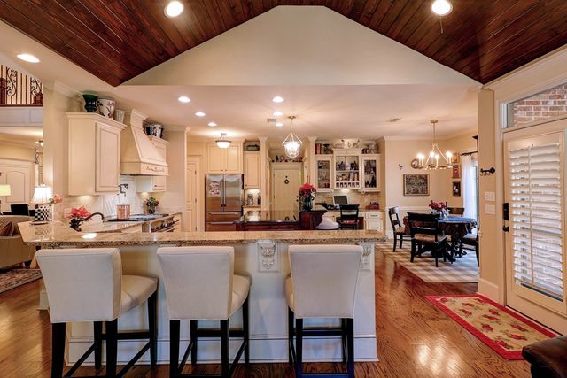 610 Prestwick Drive, Dothan, AL 36305