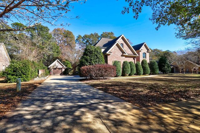 610 Prestwick Drive, Dothan, AL 36305