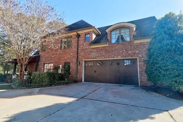 610 Prestwick Drive, Dothan, AL 36305