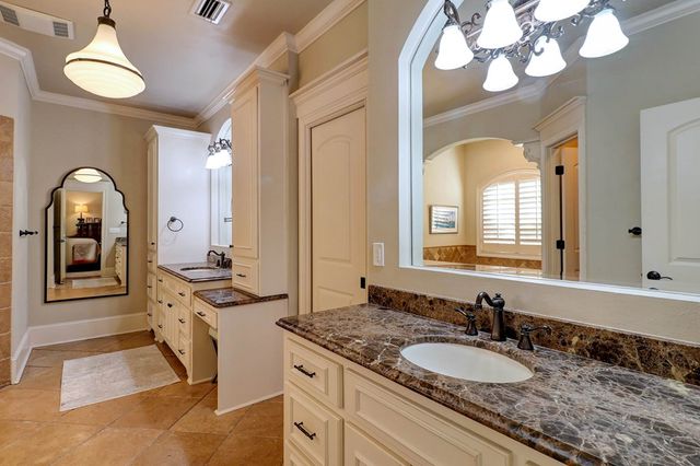 610 Prestwick Drive, Dothan, AL 36305