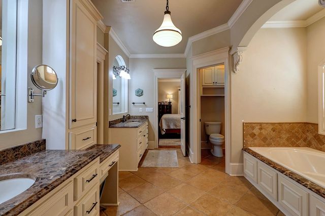 610 Prestwick Drive, Dothan, AL 36305