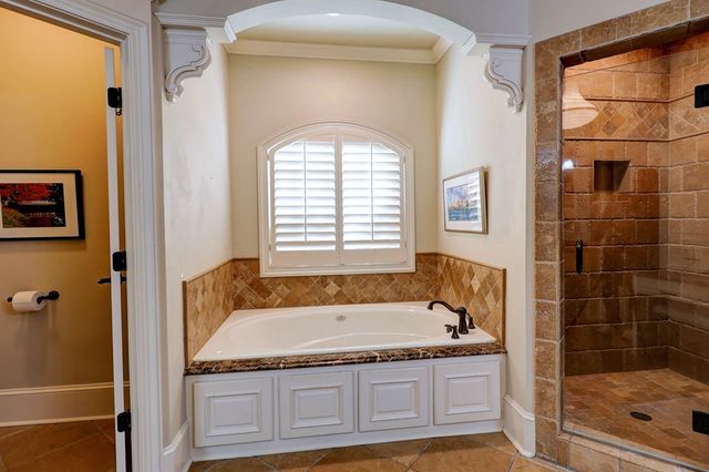 610 Prestwick Drive, Dothan, AL 36305