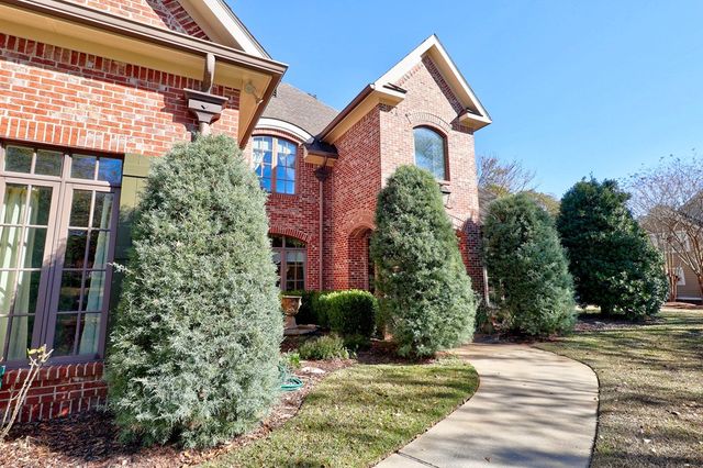 610 Prestwick Drive, Dothan, AL 36305