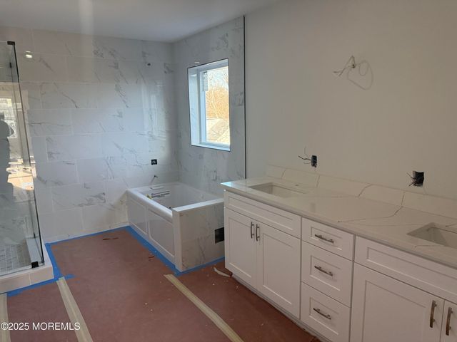 2B Dey Street, Manalapan, NJ 07726