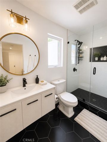1274 S Muirfield, Los Angeles, CA 90019