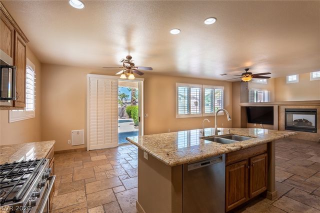 8106 Bear Clan Court, Las Vegas, NV 89131