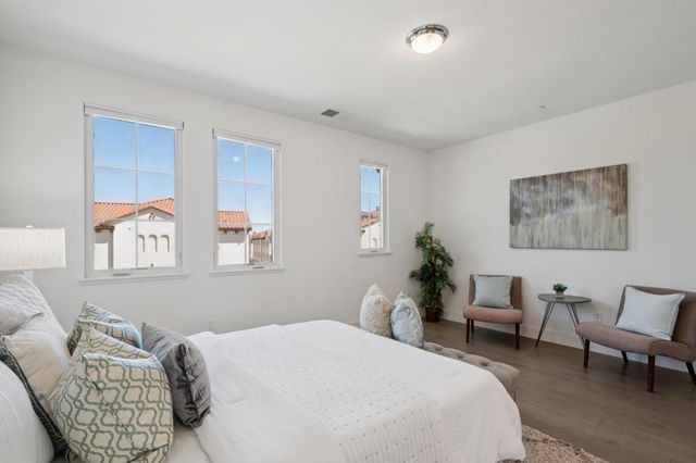 21543 Point Reyes Terrace, Cupertino, CA 95014