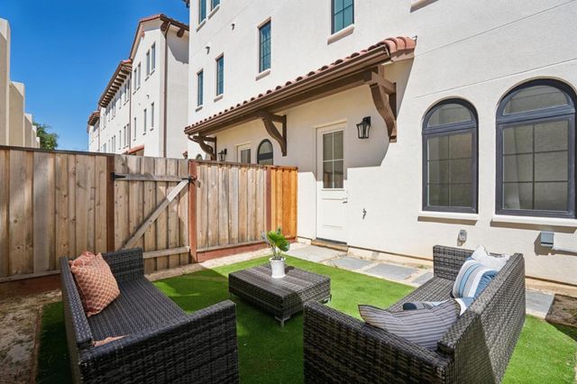 21543 Point Reyes Terrace, Cupertino, CA 95014