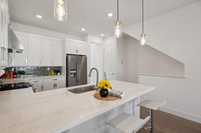 21543 Point Reyes Terrace, Cupertino, CA 95014