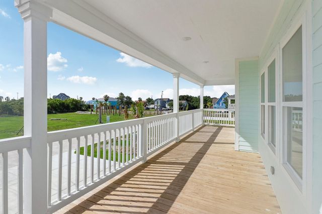 1338 Sapphire Palms Court, San Leon, TX 77539