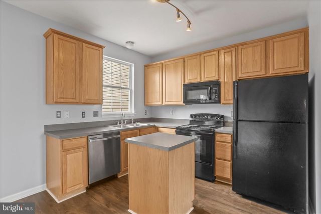 112 BRUAW DR, York, PA 17406