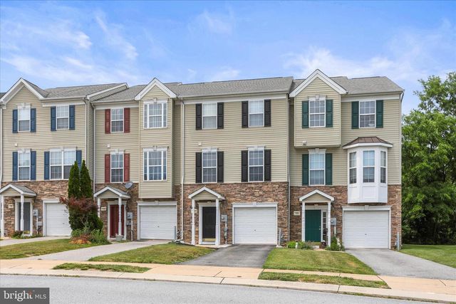 112 BRUAW DR, York, PA 17406