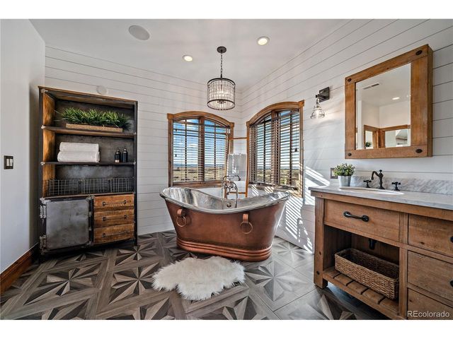 7663 Buffalo Trl, Castle Pines, CO 80108