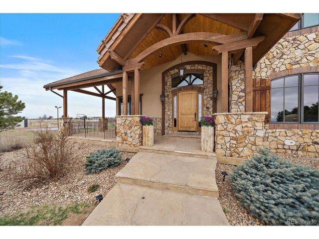 7663 Buffalo Trl, Castle Pines, CO 80108