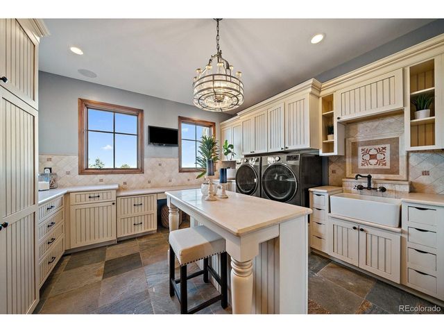 7663 Buffalo Trl, Castle Pines, CO 80108