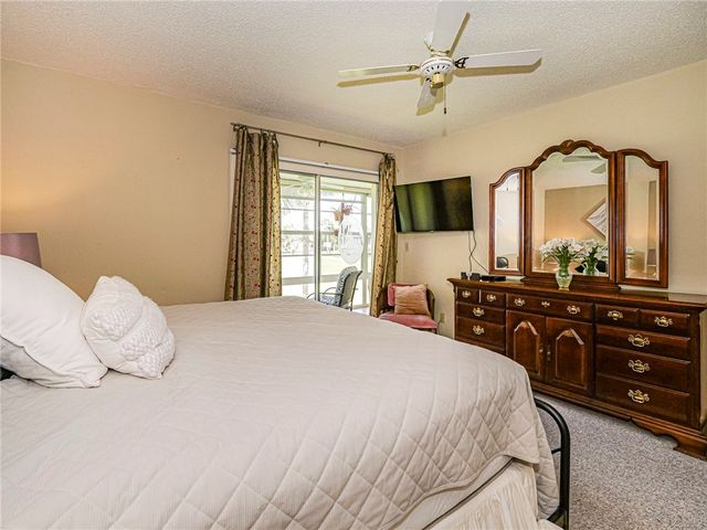 106 Spring Lake Court 201, Vero Beach, FL 32962