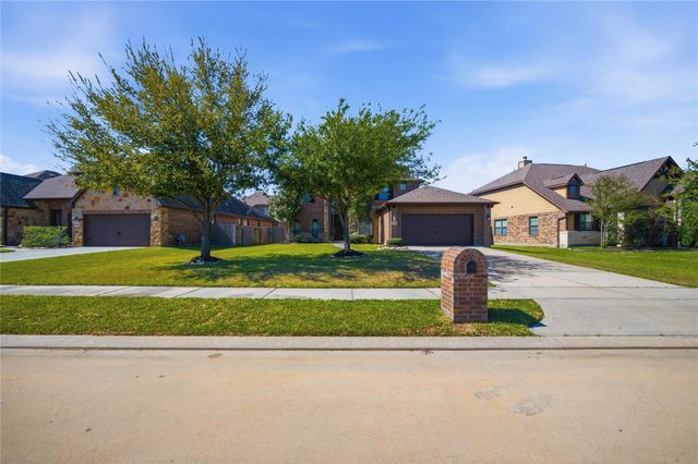 11014 Sir Alex Drive, Tomball, TX 77375