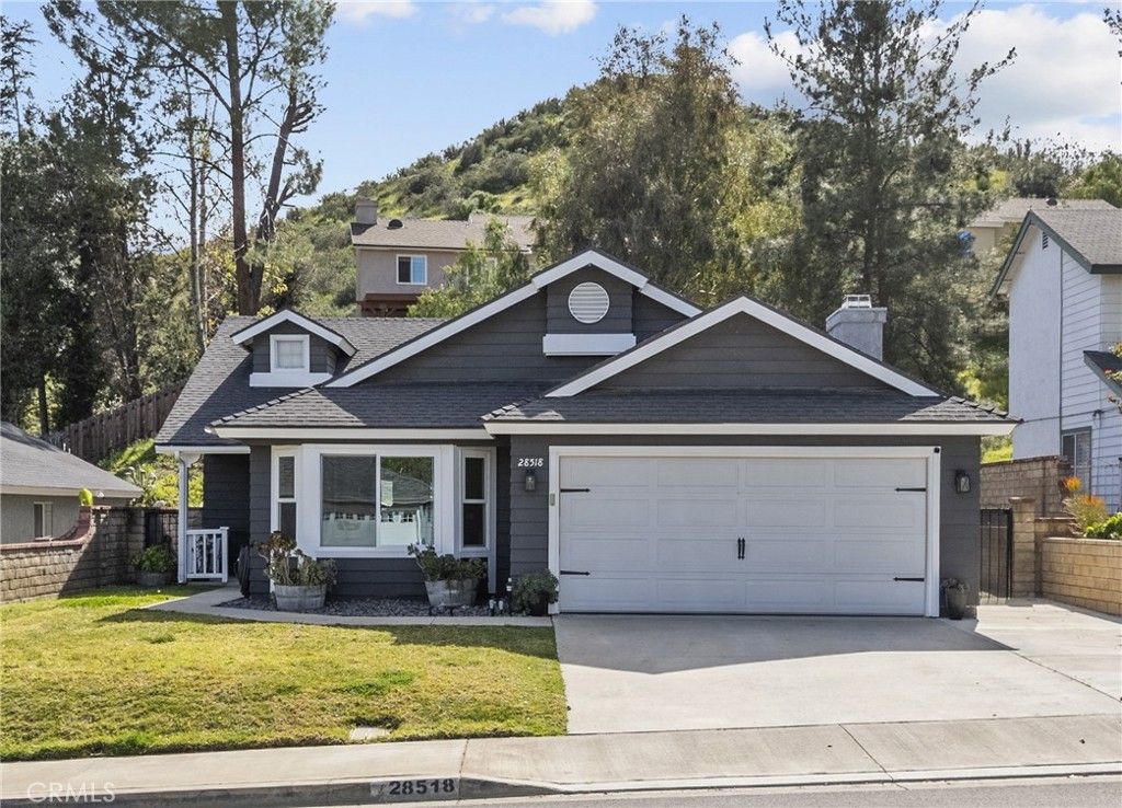 Image 1 of property listing at 28518 Victoria, Castaic, CA 91384