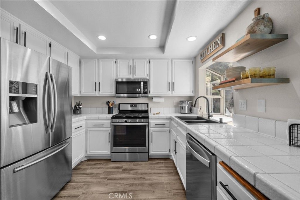 Image 12 of property listing at 28518 Victoria, Castaic, CA 91384