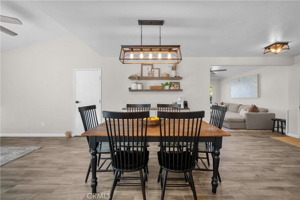 Image 14 of property listing at 28518 Victoria, Castaic, CA 91384