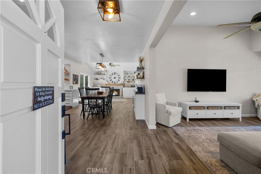 Image 19 of property listing at 28518 Victoria, Castaic, CA 91384