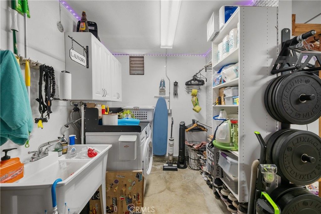 Image 31 of property listing at 28518 Victoria, Castaic, CA 91384