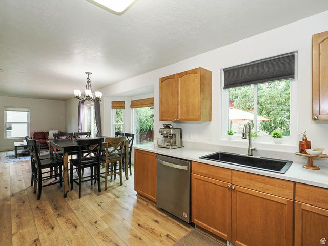 1890 E OAK DR, Draper, UT 84020