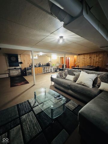 2115 E 91st Street, Indianapolis, IN 46240