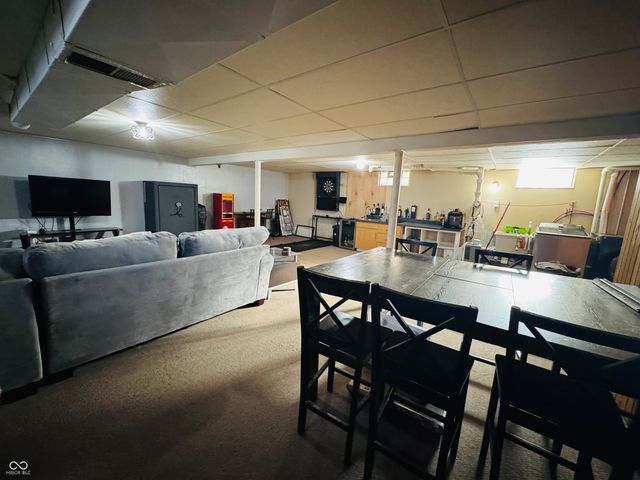 2115 E 91st Street, Indianapolis, IN 46240