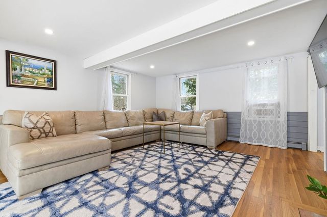 20 Meadow Brook Rd, Norwell, MA 02061