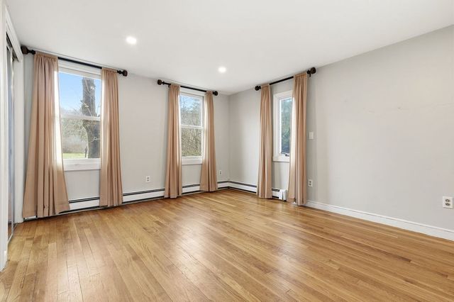 20 Meadow Brook Rd, Norwell, MA 02061