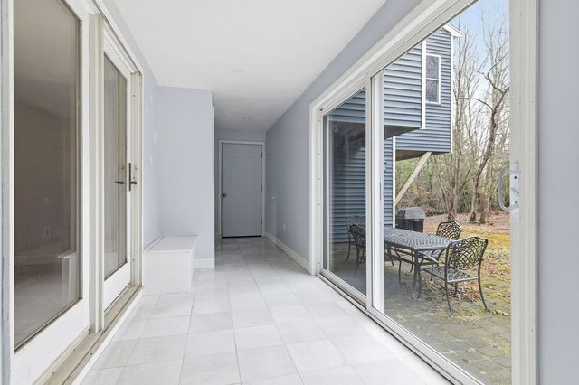 20 Meadow Brook Rd, Norwell, MA 02061