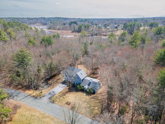 20 Meadow Brook Rd, Norwell, MA 02061