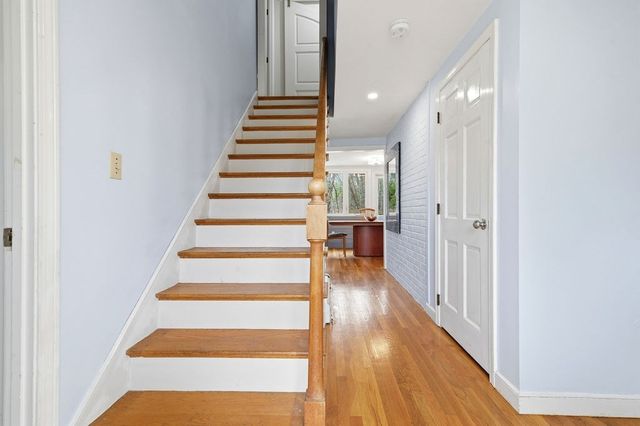 20 Meadow Brook Rd, Norwell, MA 02061