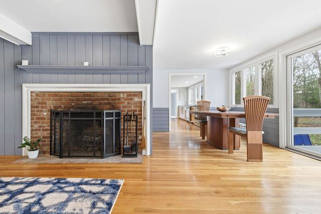 20 Meadow Brook Rd, Norwell, MA 02061