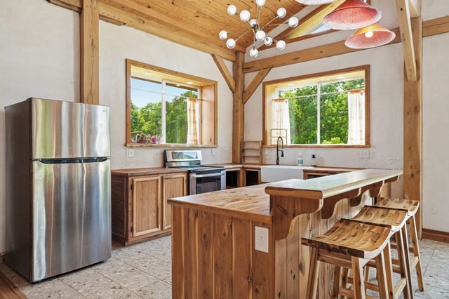 802 Drake Ln, Summertown, TN 38483