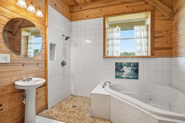 802 Drake Ln, Summertown, TN 38483