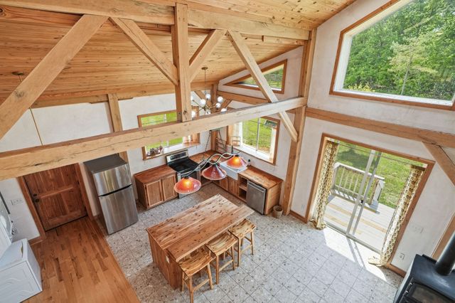 802 Drake Ln, Summertown, TN 38483