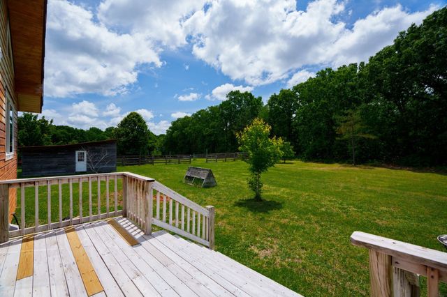 802 Drake Ln, Summertown, TN 38483