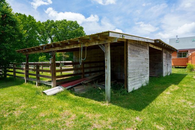 802 Drake Ln, Summertown, TN 38483