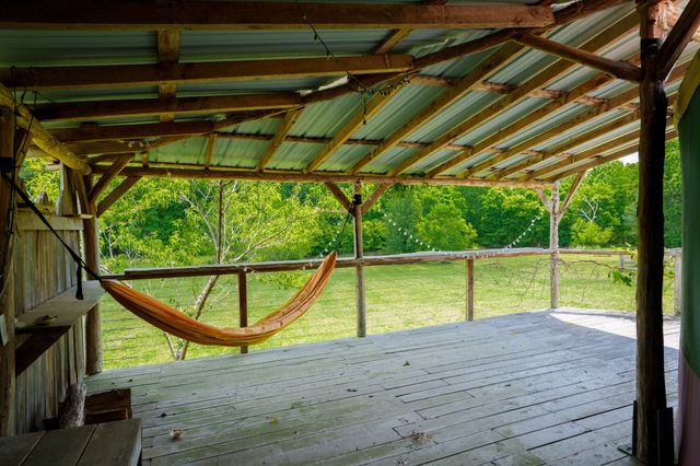 802 Drake Ln, Summertown, TN 38483