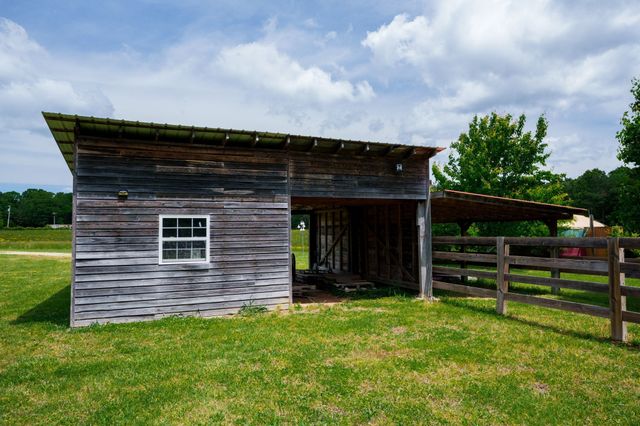 802 Drake Ln, Summertown, TN 38483