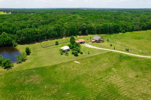 802 Drake Ln, Summertown, TN 38483