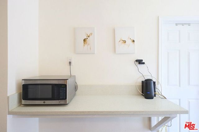 1475 W 28th Street, Los Angeles, CA 90007