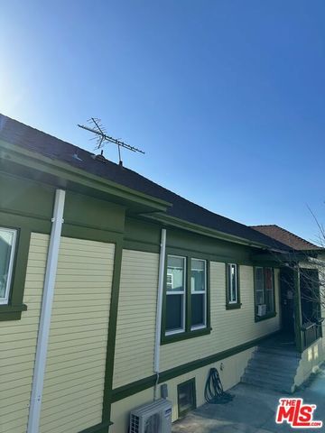 1475 W 28th Street, Los Angeles, CA 90007