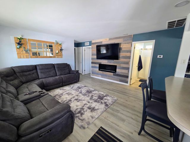 10705 Van Buren Street, Van Buren Twp, MI 48111