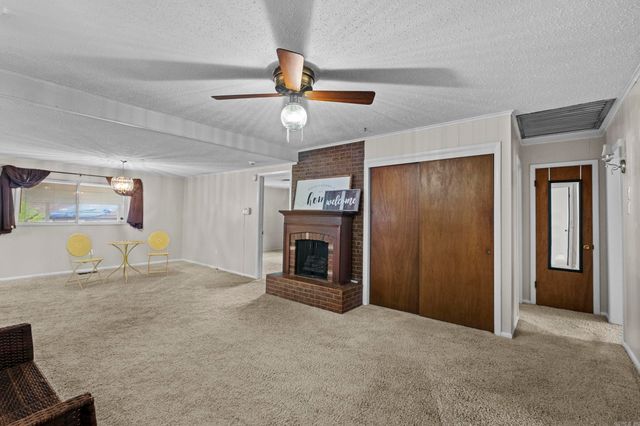 1926 E Lee Avenue, Sherwood, AR 72120