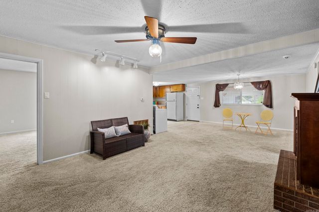 1926 E Lee Avenue, Sherwood, AR 72120