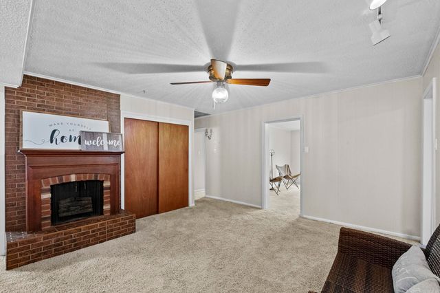 1926 E Lee Avenue, Sherwood, AR 72120